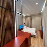 Bujtina Apsus 酒店 培拉特
