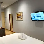 Bujtina Apsus 酒店 培拉特