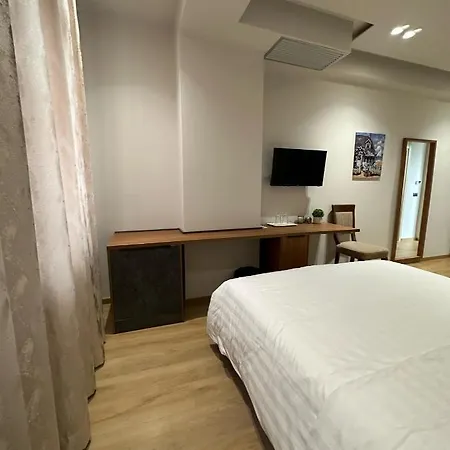 Hotel Bujtina Apsus