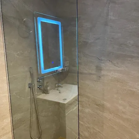 Bujtina Apsus Otel *