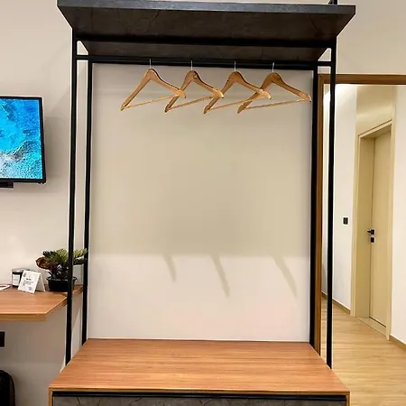 Bujtina Apsus Hotell