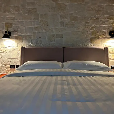 Bujtina Apsus Hotell Berat