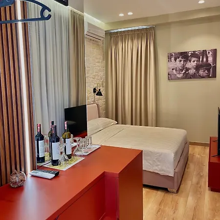 Bujtina Apsus Hotel