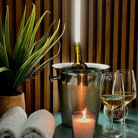 Bujtina Apsus Hotel