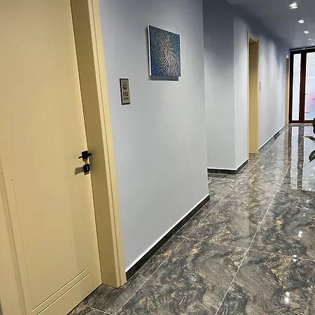 Bujtina Apsus Hotell Berat