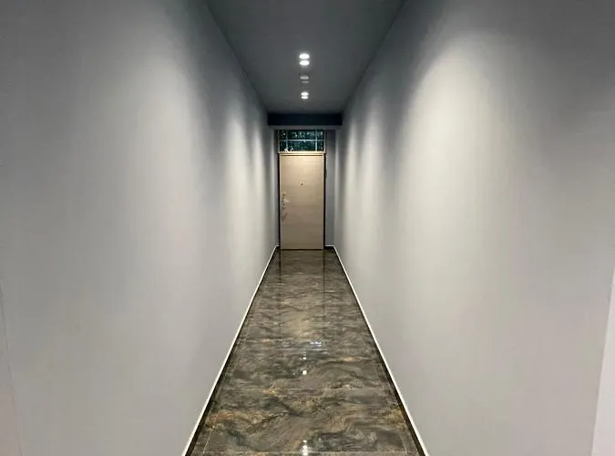 فندق Bujtina Apsus بيرات