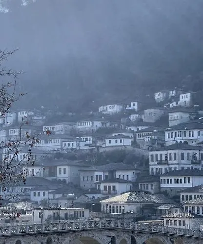 فندق Bujtina Apsus *