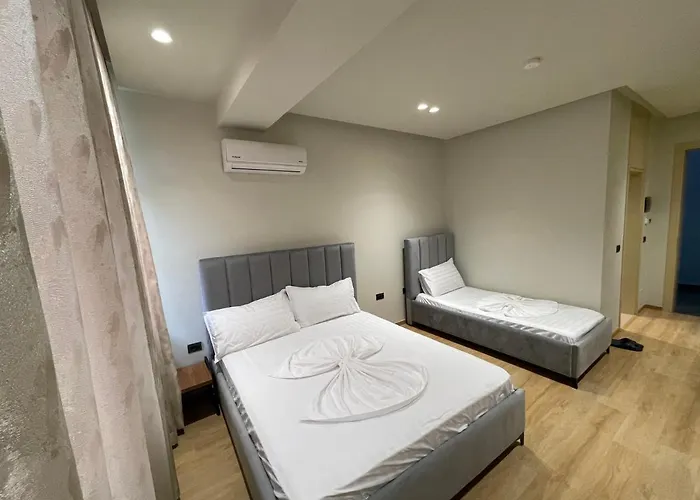 Bujtina Apsus * Berat