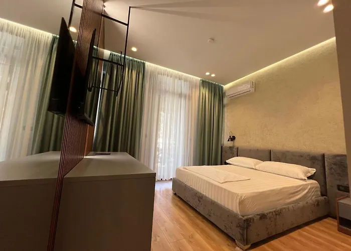 Bujtina Apsus * Berat