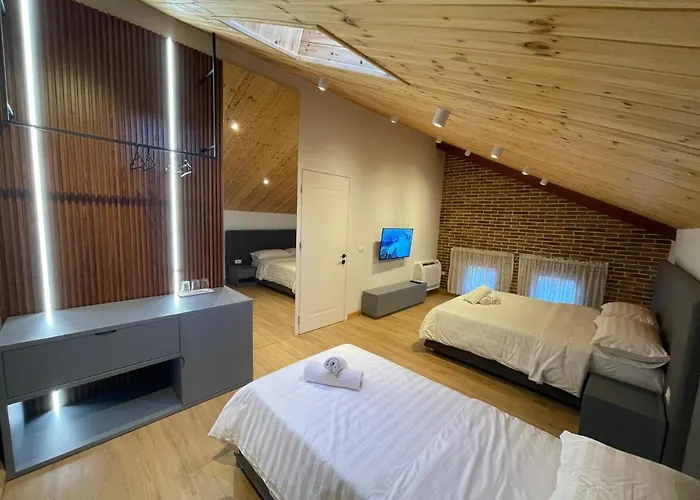 Hotel Bujtina Apsus *