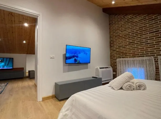 Bujtina Apsus * Berat