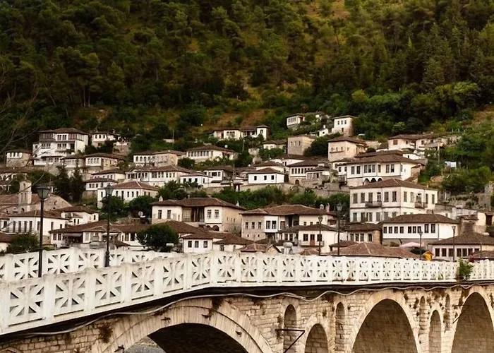 فندق Bujtina Apsus *