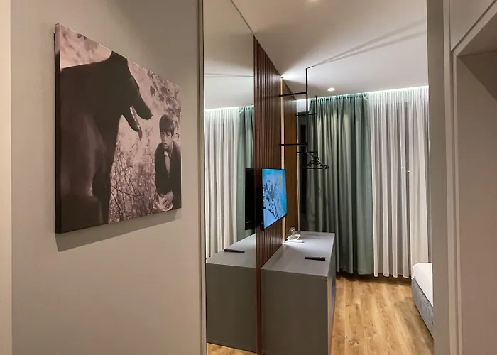 Bujtina Apsus * Berat