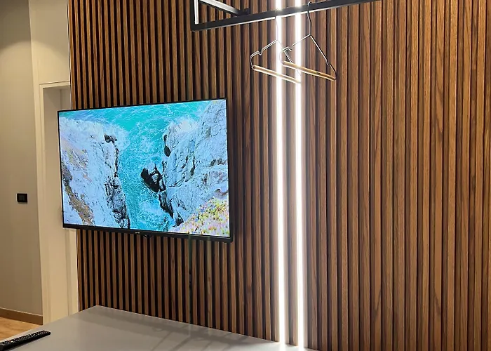 Bujtina Apsus Hotel *